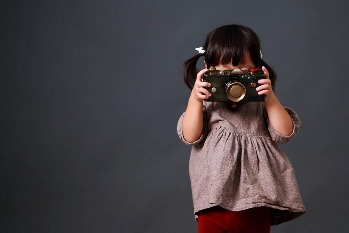 子ども用カメラの選び方は？本格派からコンパクトまでおすすめ10選