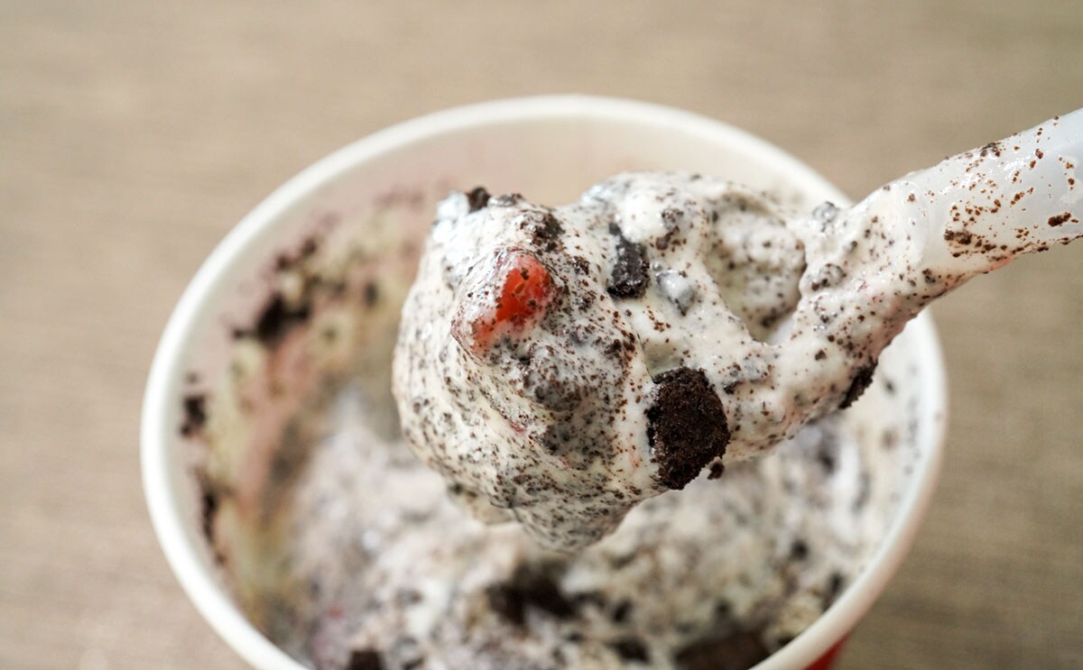 「マックフルーリー ストロベリー ココアクッキー」