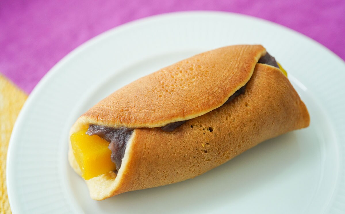 「芋ようかん巻いちゃいました。」