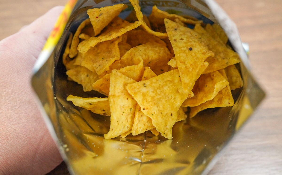 【絶品】湖池屋「ドンタコス」の新商品はクセになるおいしさ