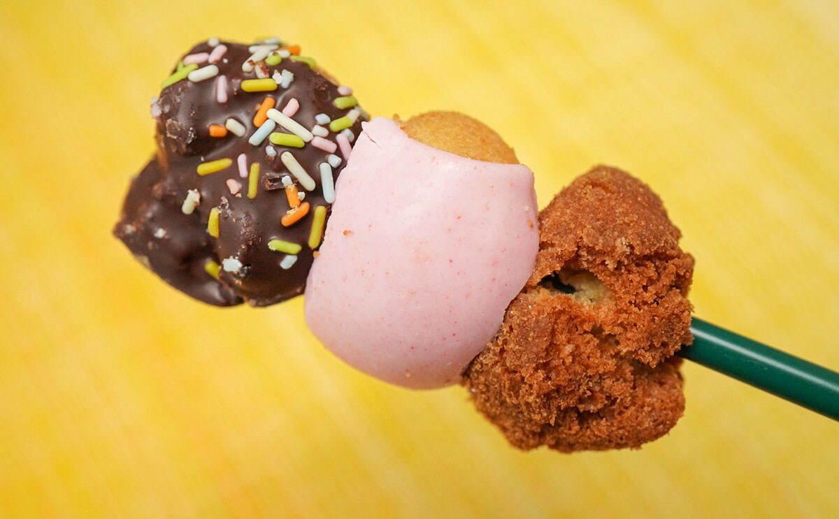 「ミスドっぽい」「心奪われた」芸能人も食べたセブン新商品