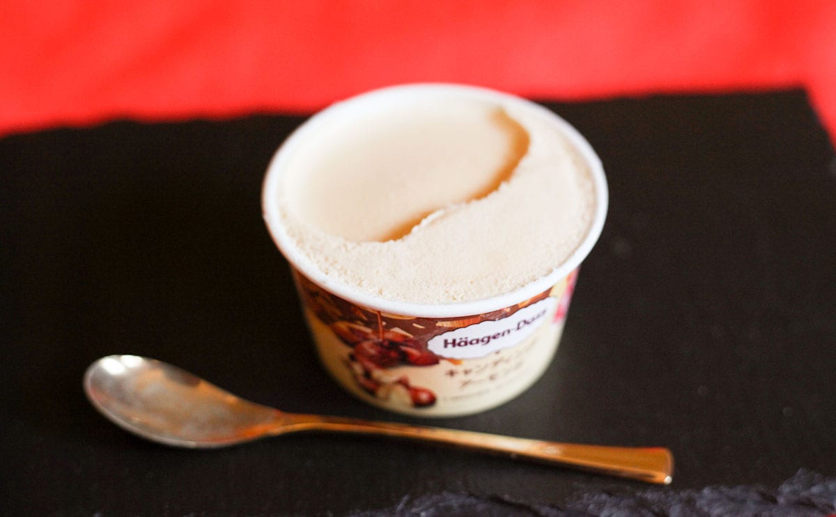 「ハーゲンダッツ　キャンディングアーモンド」商品アップ