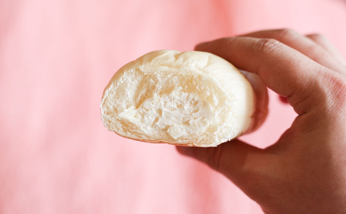 「推し」「満足度高し」ローソンの真っ白パンがおいしい!