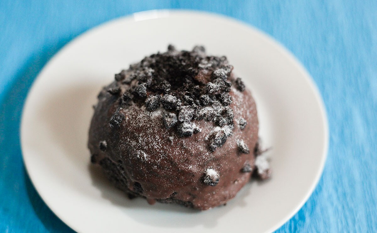 「クッキー&クリームシュー」横アングル