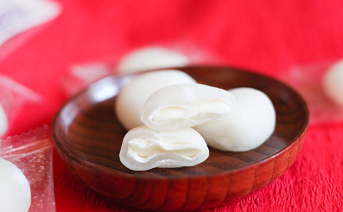 「雪見だいふくみたいな大福」断面