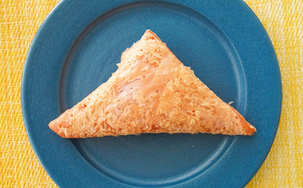 「三角チョコパイ よくばりいちご」