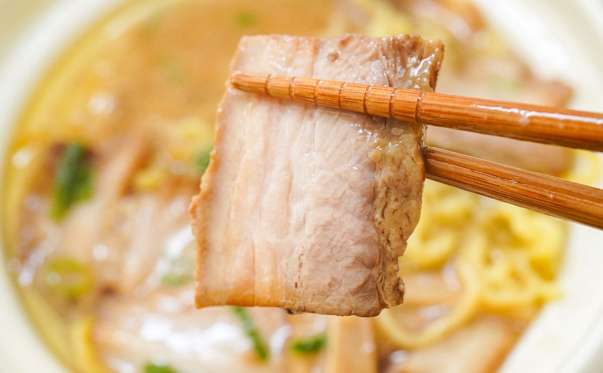 「喜一監修 喜多方sioチャーシュー麺」の豚バラチャーシュー