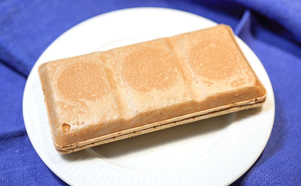 「7プレミアム ほうじ茶ラテモナカ」
