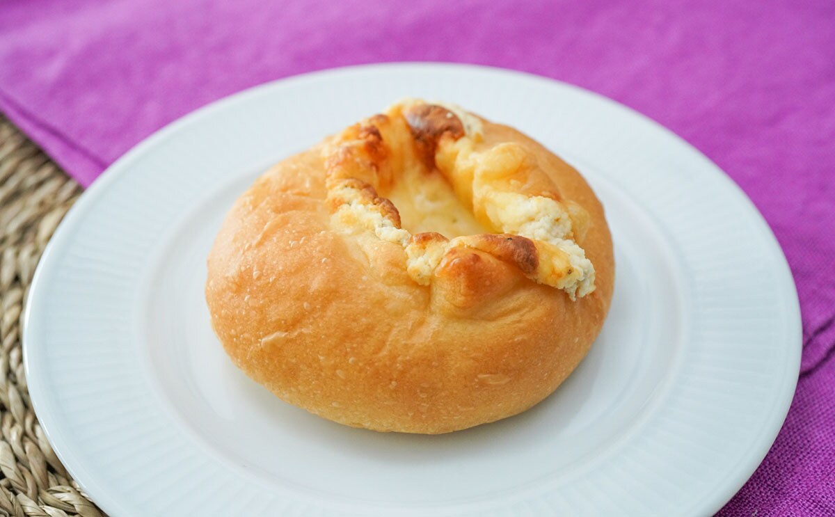 「普通にうまい」セブン新発売の惣菜パンが魅力的すぎる