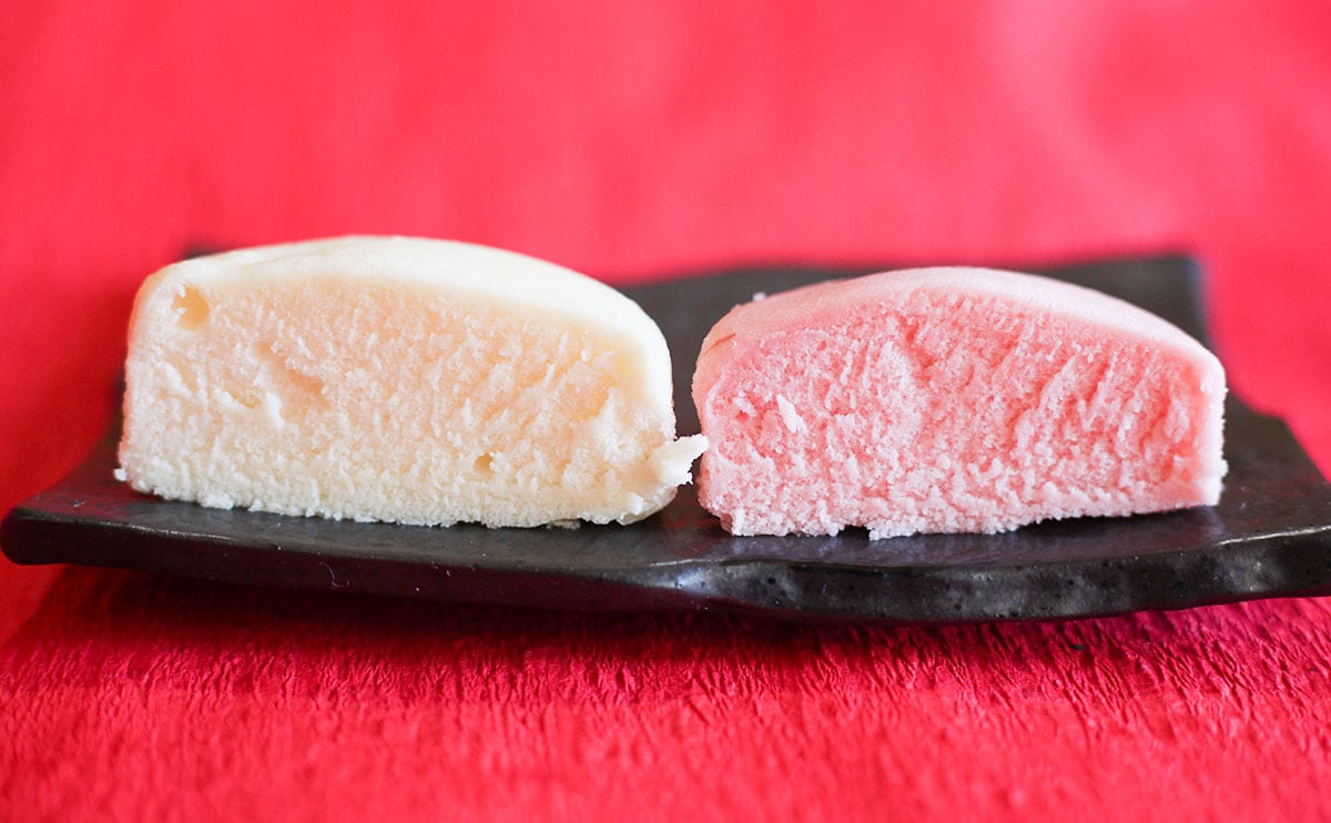 「紅白蒸しパン」断面