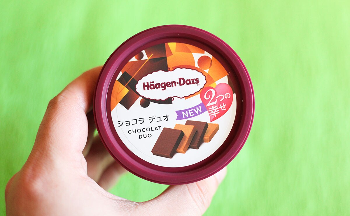 「ハーゲンダッツ　ショコラ　デュオ」パッケージ