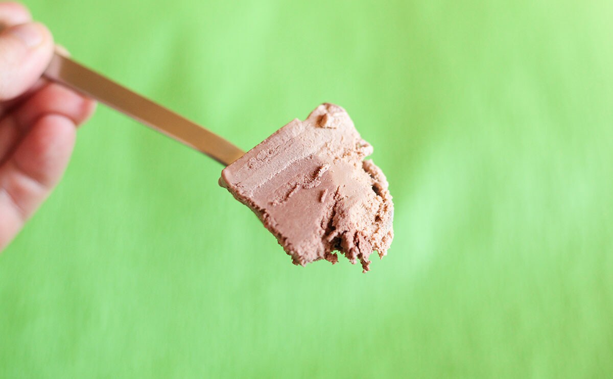 「ハーゲンダッツ　ショコラ　デュオ」スプーン