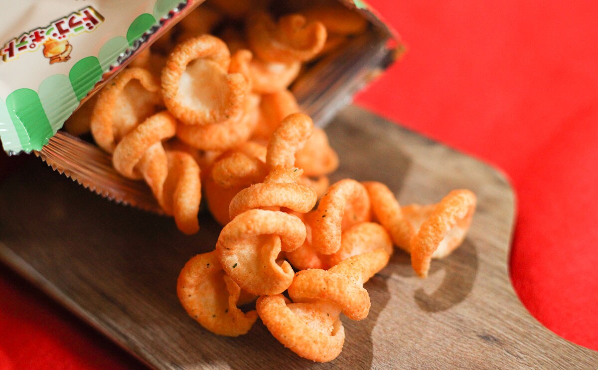 「ドラゴンポテト 喫茶店のミートソース味 50g」商品アップ