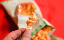 謎すぎる…ローソンが喫茶店風のスナック菓子を発売!?