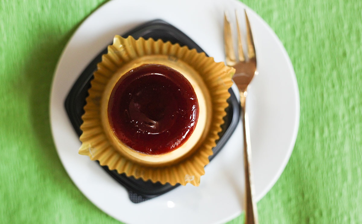 「まるでプリンな生カスタードケーキ」俯瞰
