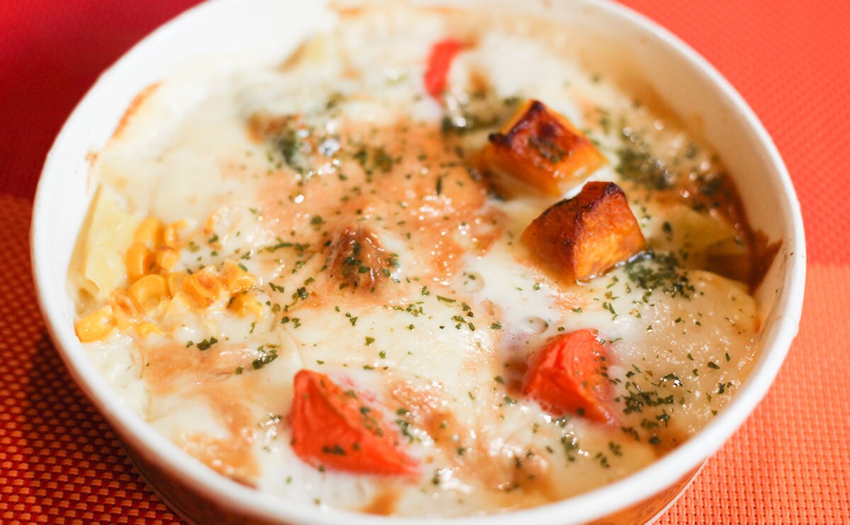 「6種野菜のホワイトソースグラタン」アップ