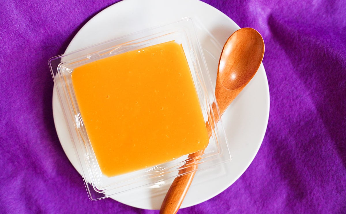 「マンゴーレアチーズケーキ」俯瞰