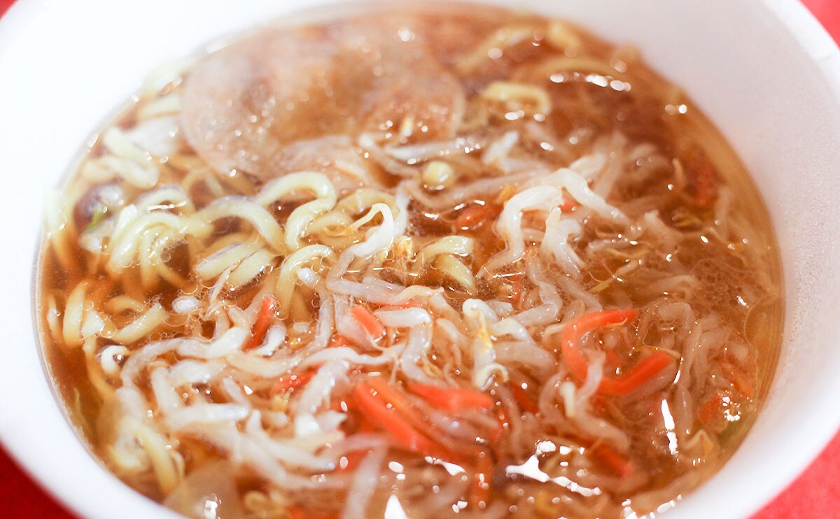 人気店の味!ローソンのガッツリ系カップ麺にハマりそう!!