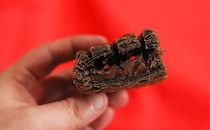 「すごい！！」「めちゃくちゃおいしい」“漆黒”のローソン新商品とは？