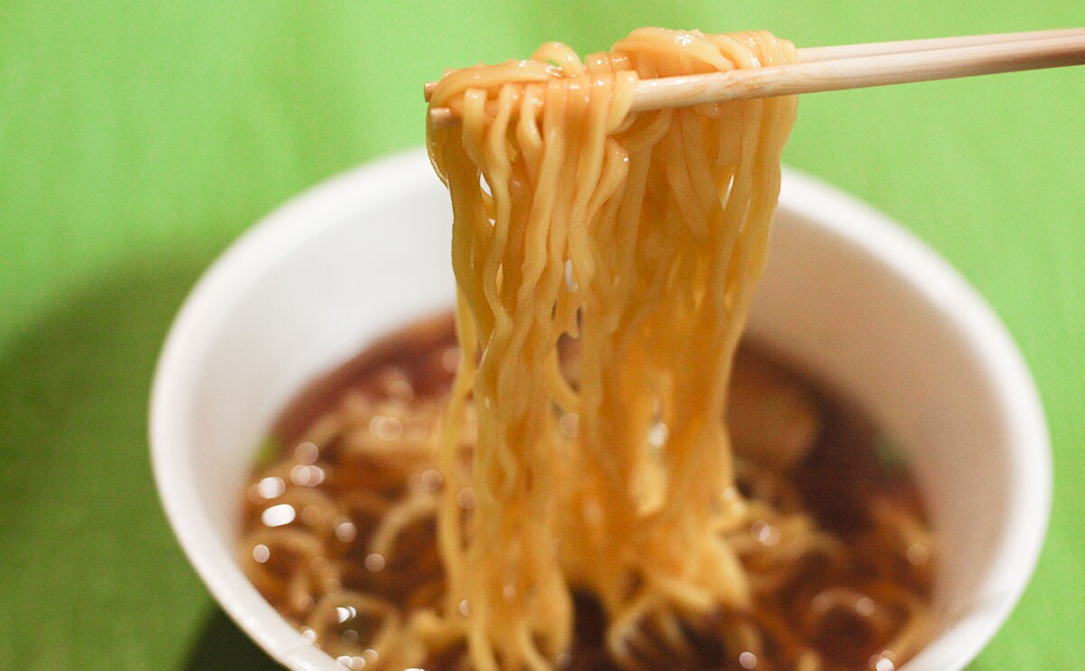 並ばずに食べられる!? 秋田の行列店の味がカップ麺になったぞ！！