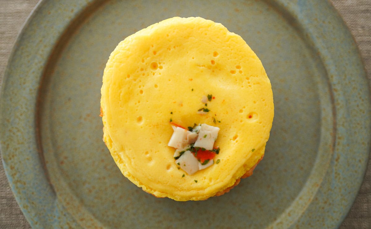 「オムライスおむすび きのこクリームソース」