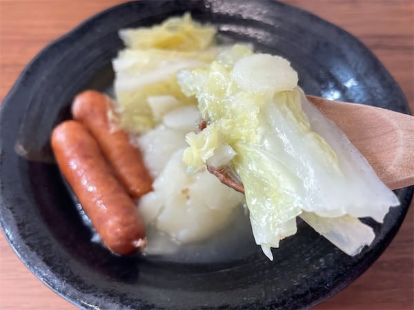 【白菜大量消費】6万いいねの「昆布バターポトフ」作ってみた！とろける白菜に旨味たっぷりスープが♡