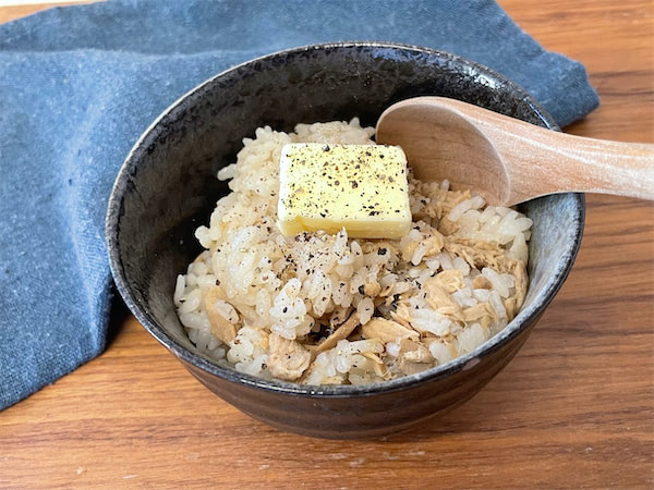 【セブンプレミアム公式】「ツナ缶炊き込みご飯」に挑戦！ツナ缶の油×白だしが最強！米にしみしみ～♡