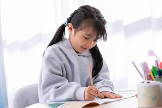 ツインデスクはどう選ぶ？種類と用途別のおすすめ商品8選を紹介