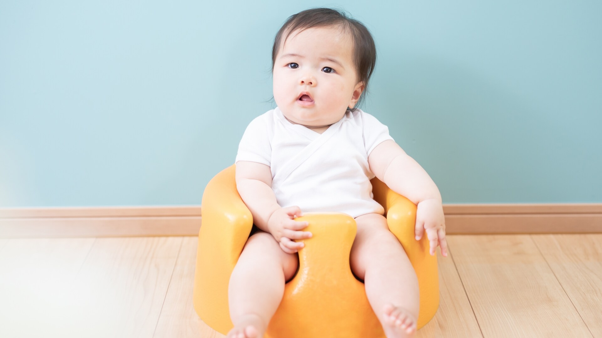 赤ちゃんバンボ類似 バンボ みたいな椅子 バンボはいつからいつまで 