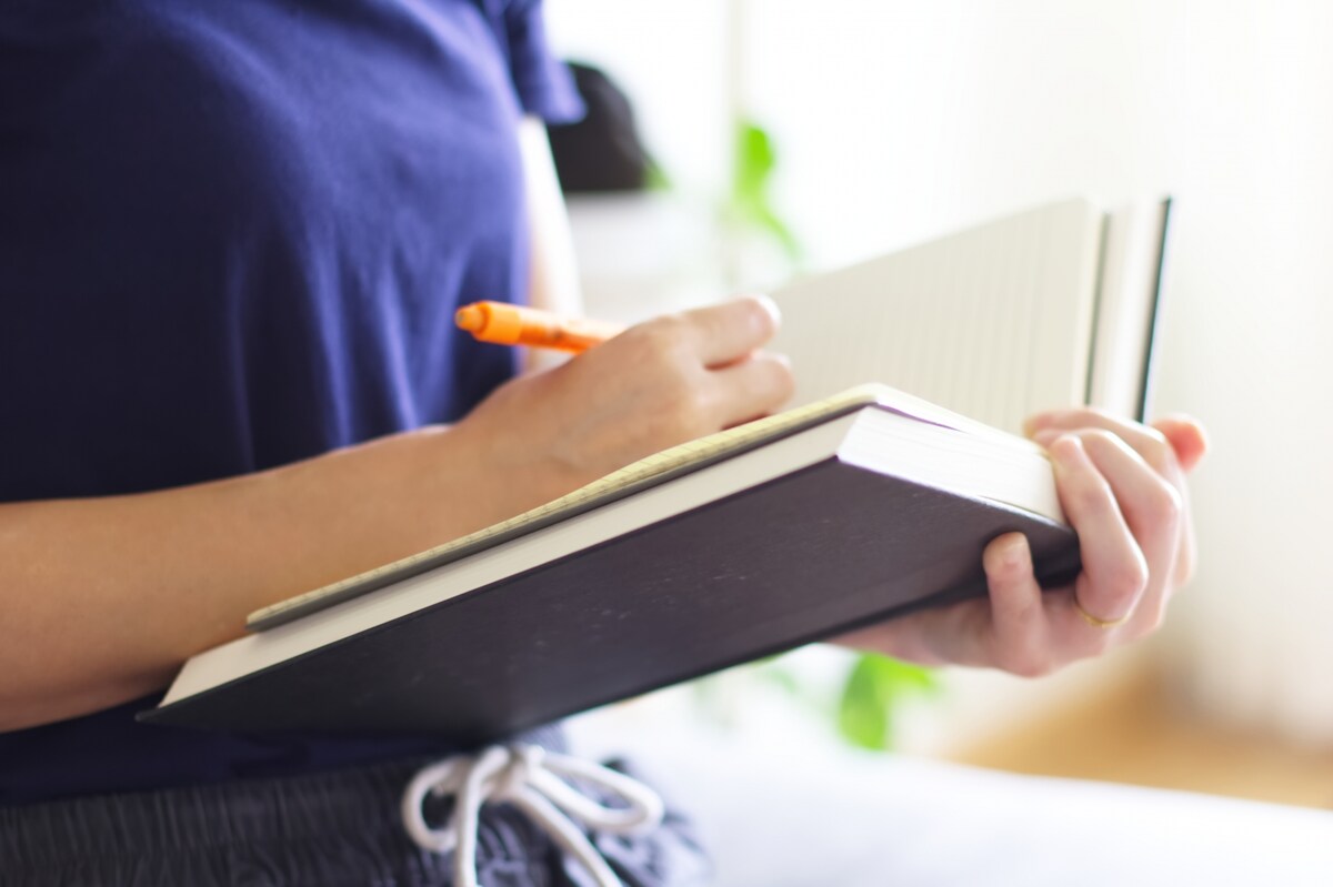 自分に合った育児日記を選ぼう。選び方とおすすめダイアリー12選