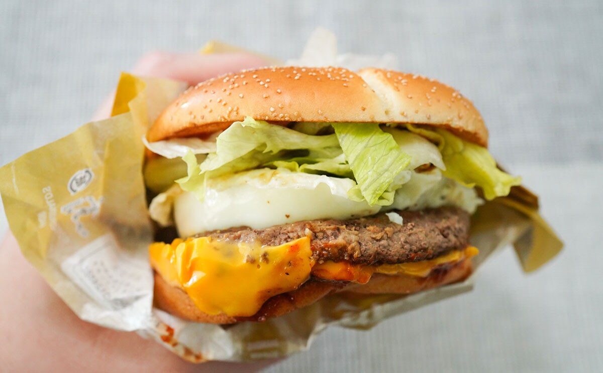 「レギュラー商品にして」「ソースがうまい」マック新商品が話題に