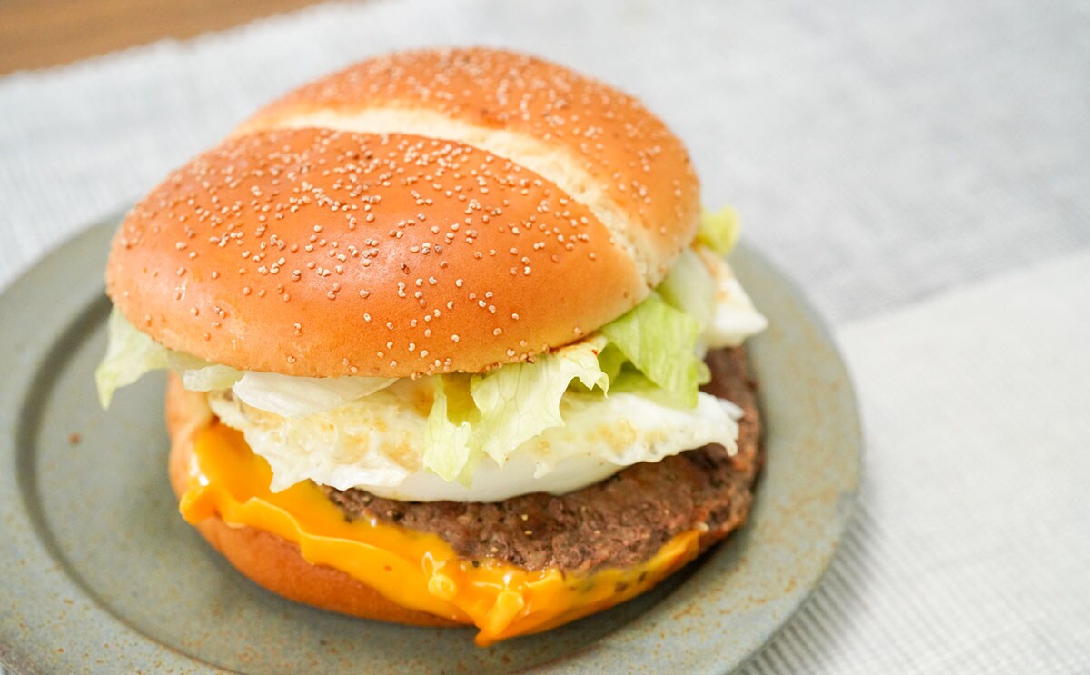 「レギュラー商品にして」「ソースがうまい」マック新商品が話題に