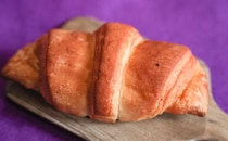 シンプルこそ至高！めっちゃ地味だけど引くほどうまいファミマパン！