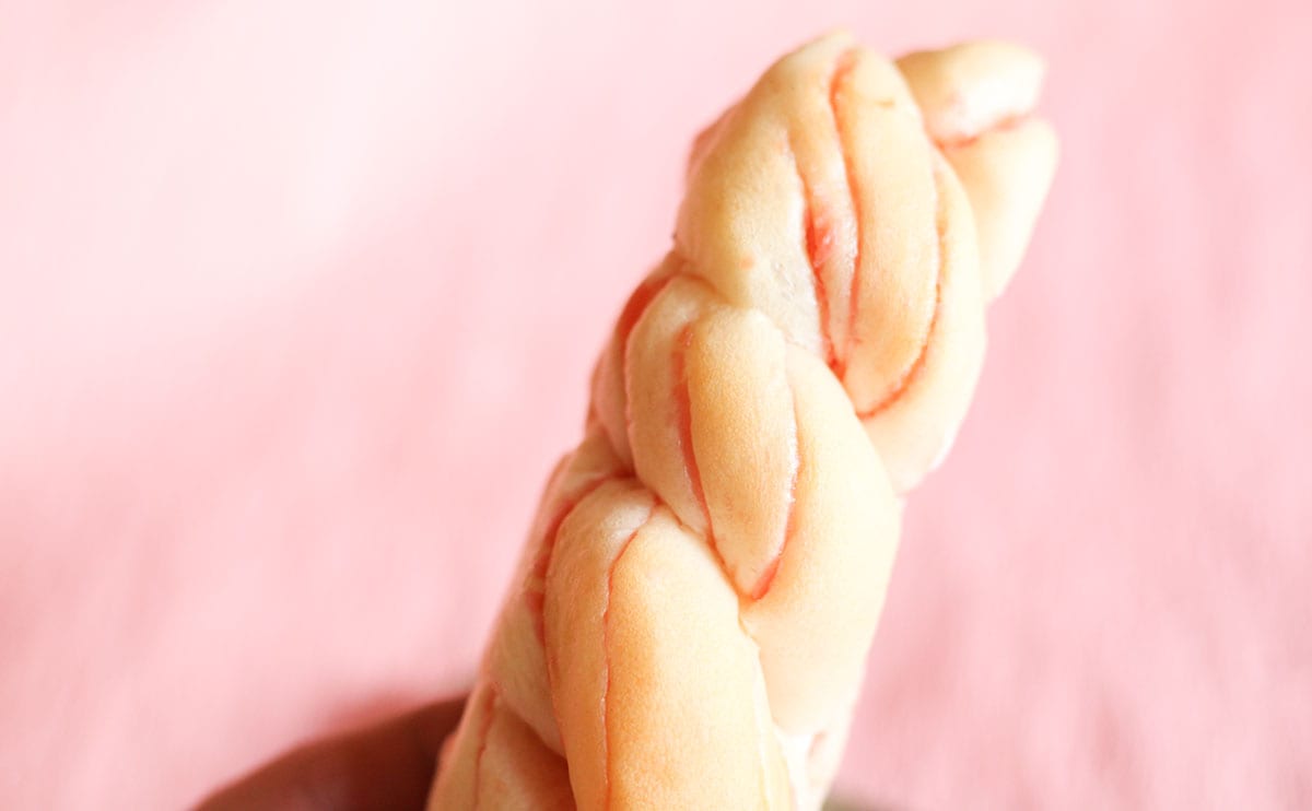 しっとりやわらか!ローソンの“ねじねじ”がおやつにピッタリだった!