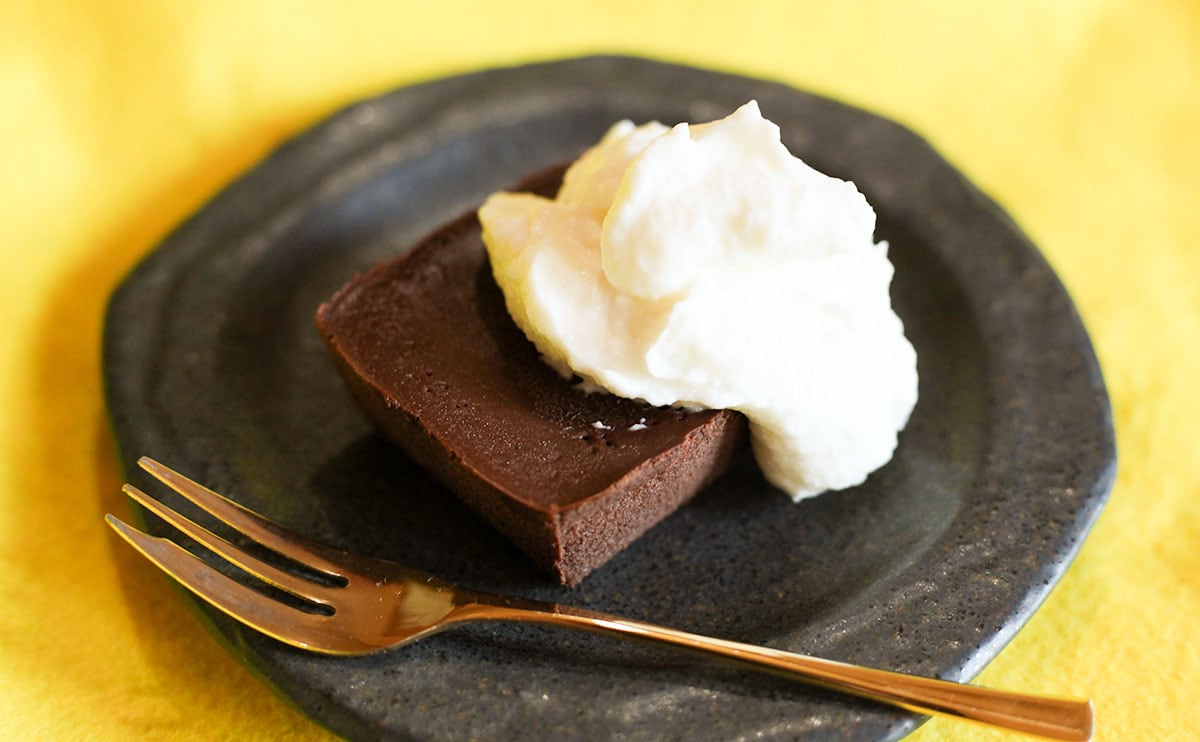 白い粉が1分でホイップに!? カルディで便利商品みつけた!