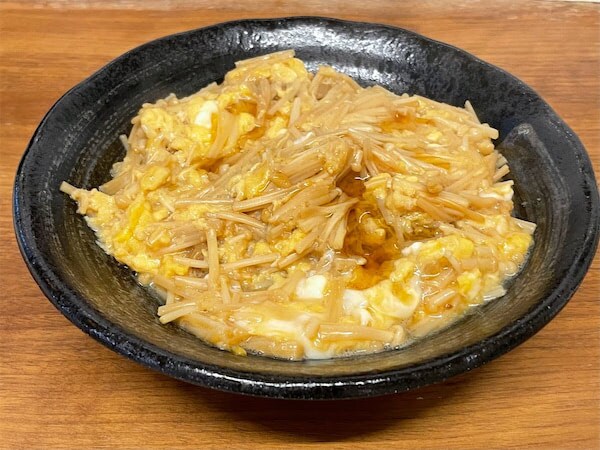 【節約レシピ】材料費76円！ふわとろ食感♡「なめ茸玉子丼」に挑戦♪甘辛タレは酢がいい仕事してる～