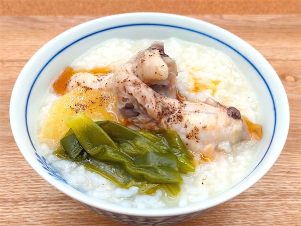 凍ったままの手羽元をお釜にドボン♪鶏の旨味まみれな「サムゲタン風炊き込みご飯」作ってみた！