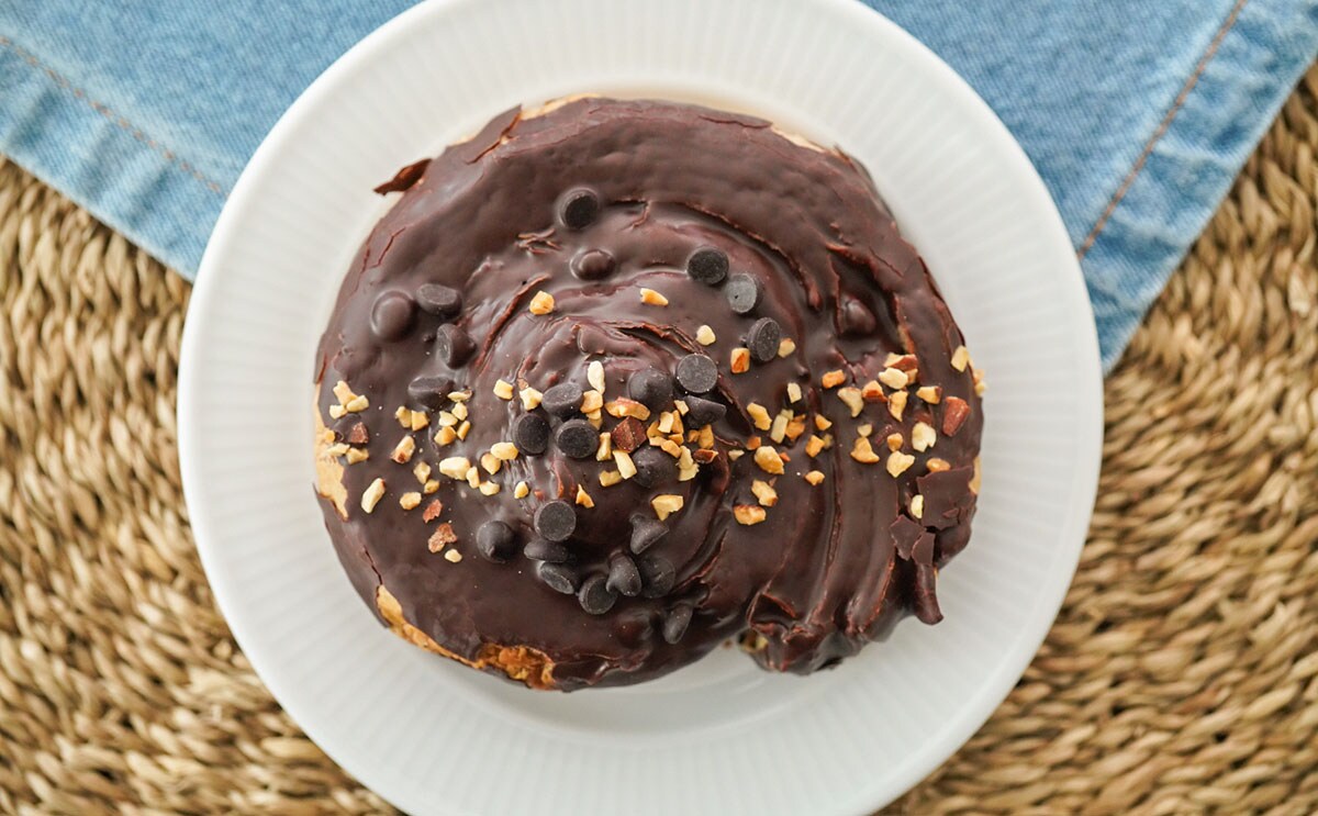 チョコ好き必見！セブンの新作菓子パンは満足度100点