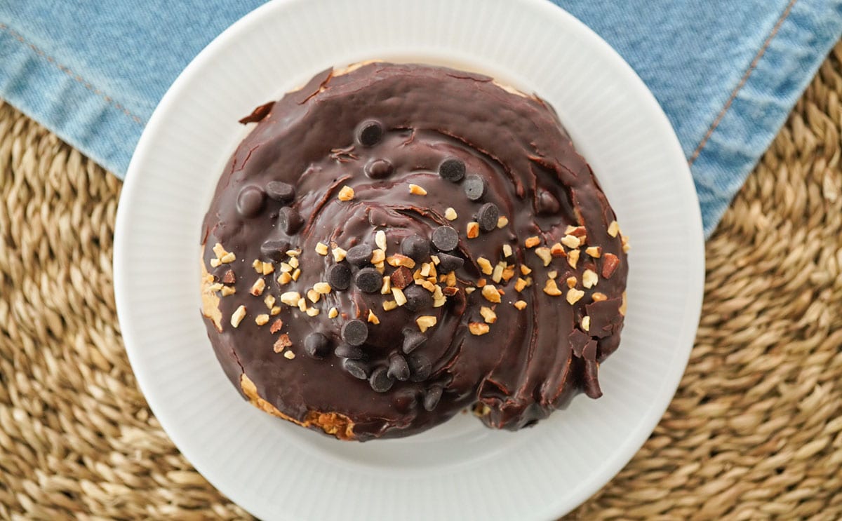 チョコ好き必見!セブンの新作菓子パンは満足度100点