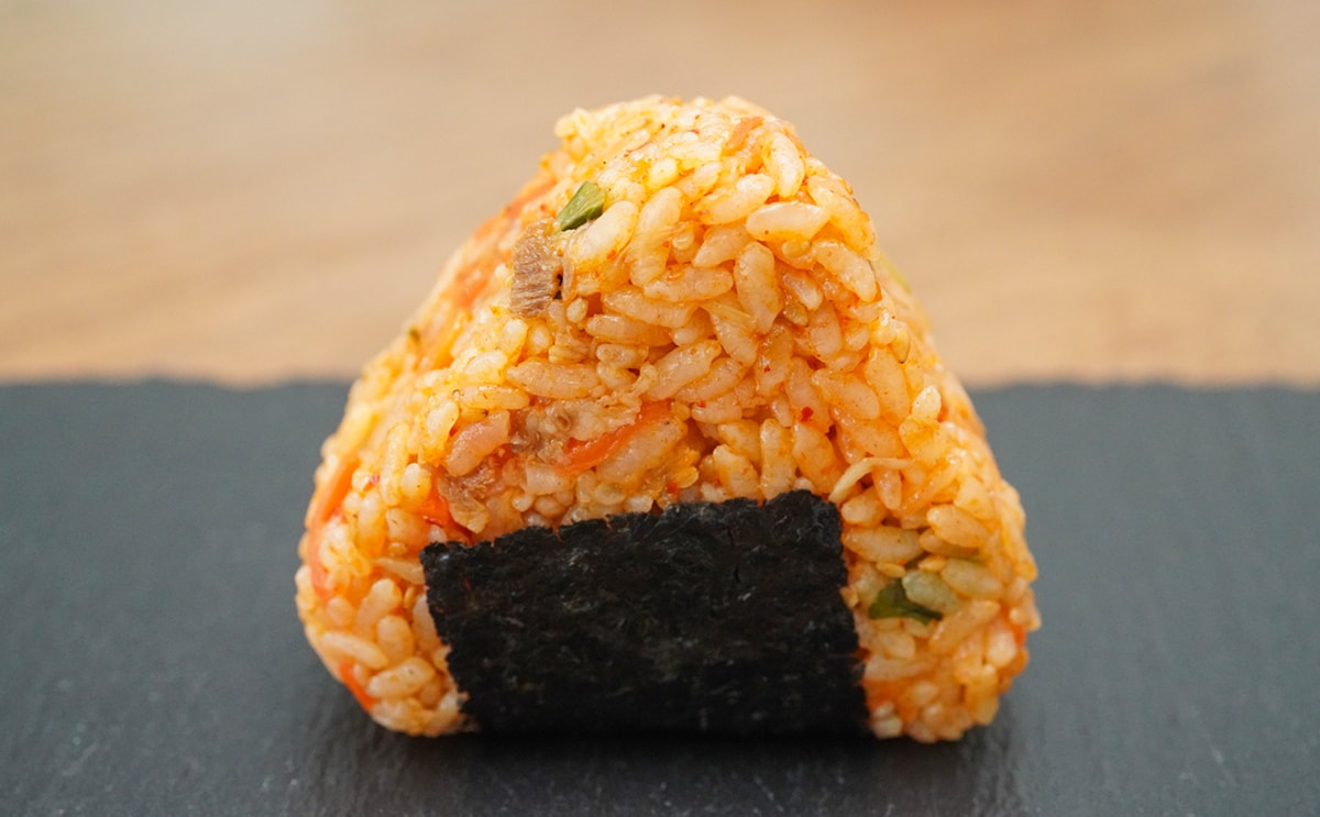 何度食べても激うま!セブンの“やみつき”おむすび復活