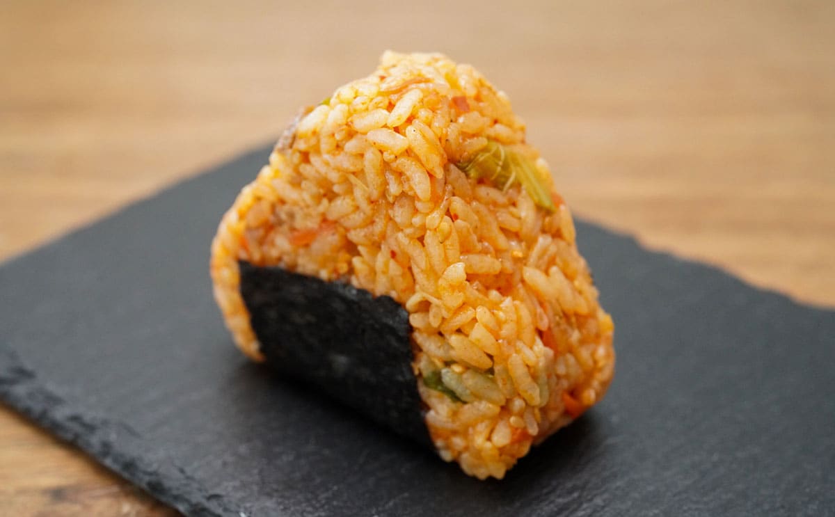 何度食べても激うま!セブンの“やみつき”おむすび復活