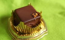 「クオリティがすごい」「大当たり」高級感あふれるファミマスイーツとは!?