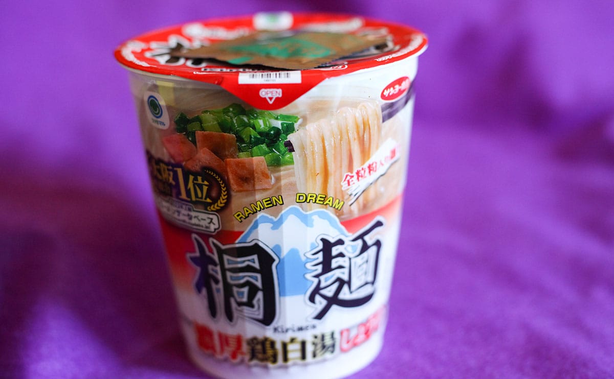 ファミマが“大阪No.1”の味をカップ麺で再現！