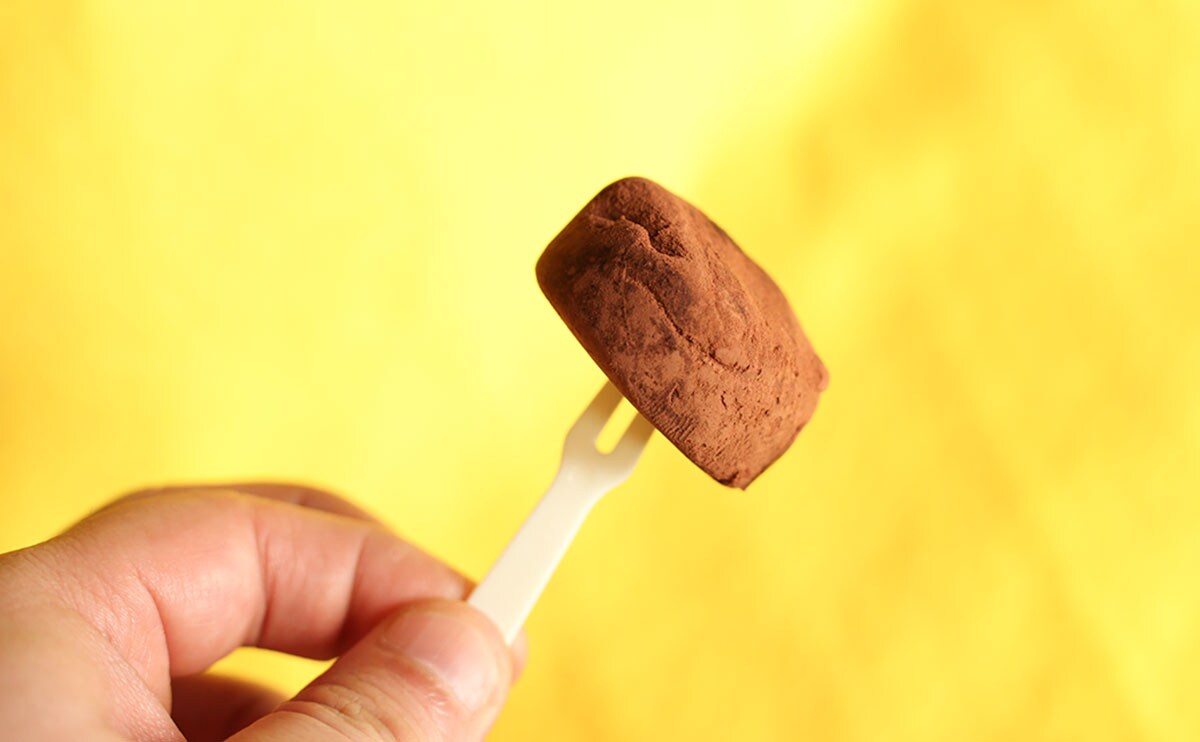 「まじウマです」「ヤバ」ローソンの“茶色い玉”が激甘で最高だった!