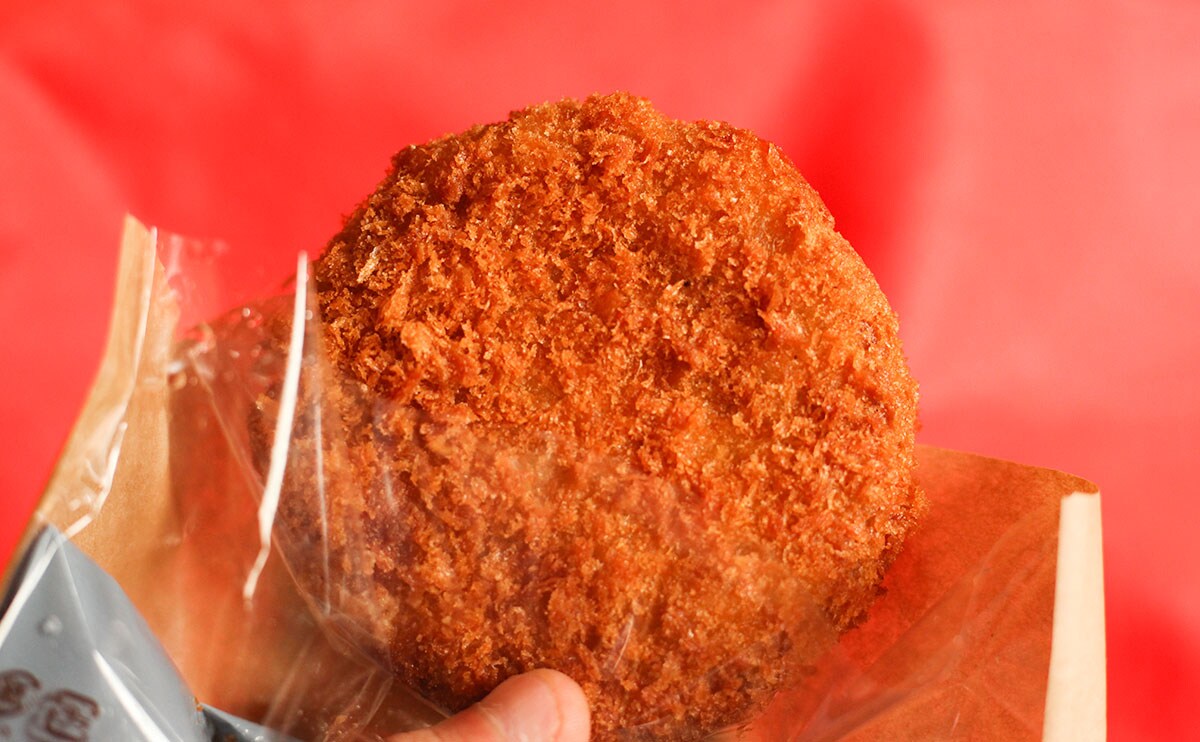 何この満足感！！ローソンの巨大メンチがただただ最高！