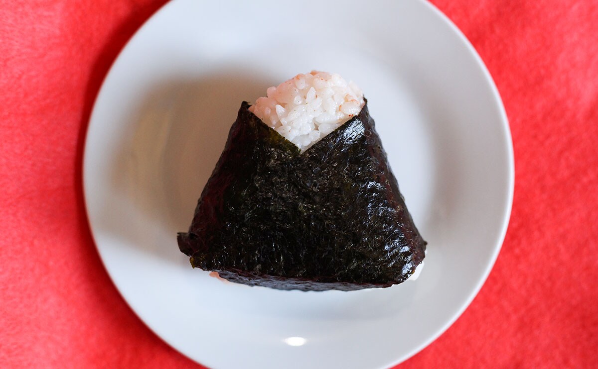 激熱コラボが帰ってきた!ローソンのおにぎり、うますぎるんだが?