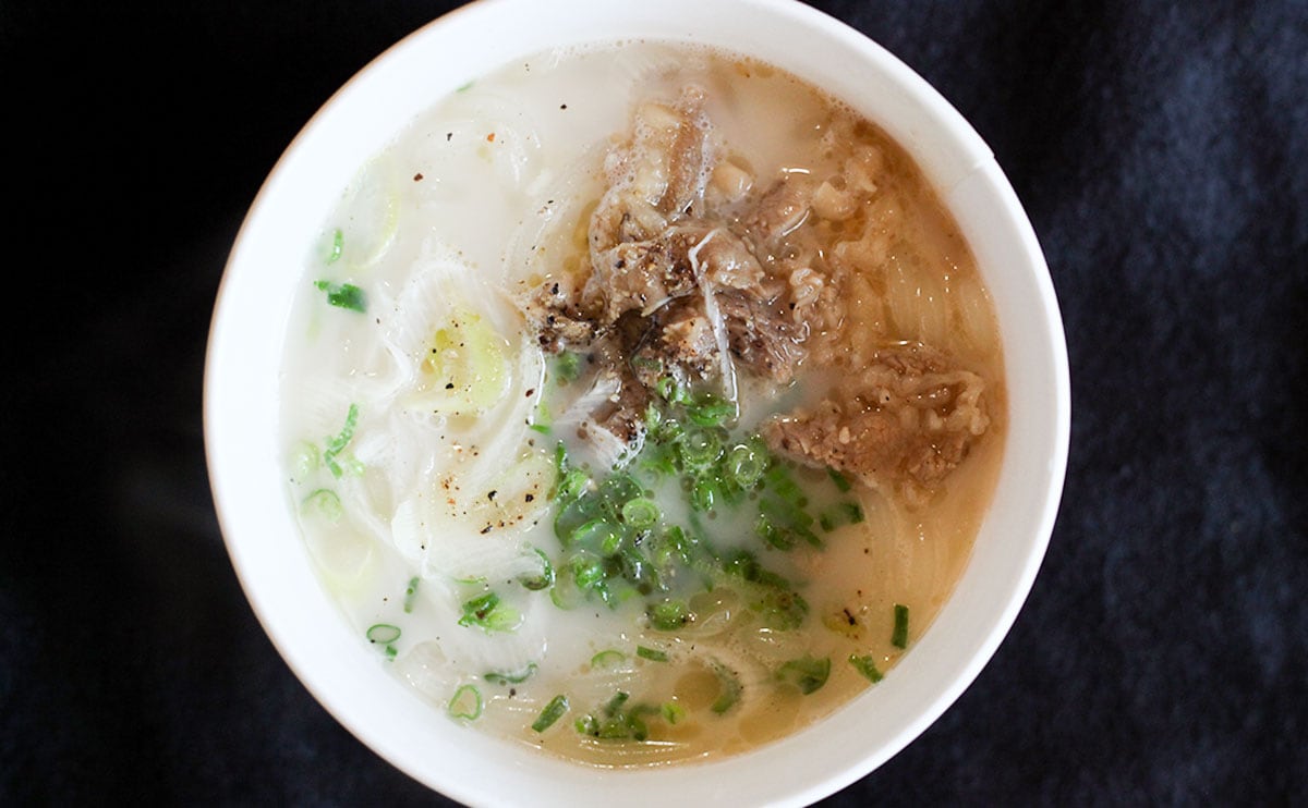 最後の一滴までおいしい…!ローソンの“つるモチ”チルド麺!