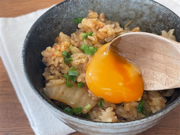 炊飯器で一発！「ビビンバ風炊き込みご飯」作ってみた♪焼肉のたれが米にしみしみ～辛さはマイルド～