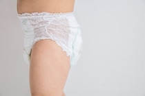 おむつは何歳までに卒業した？トイトレを始める時期と成功のポイント