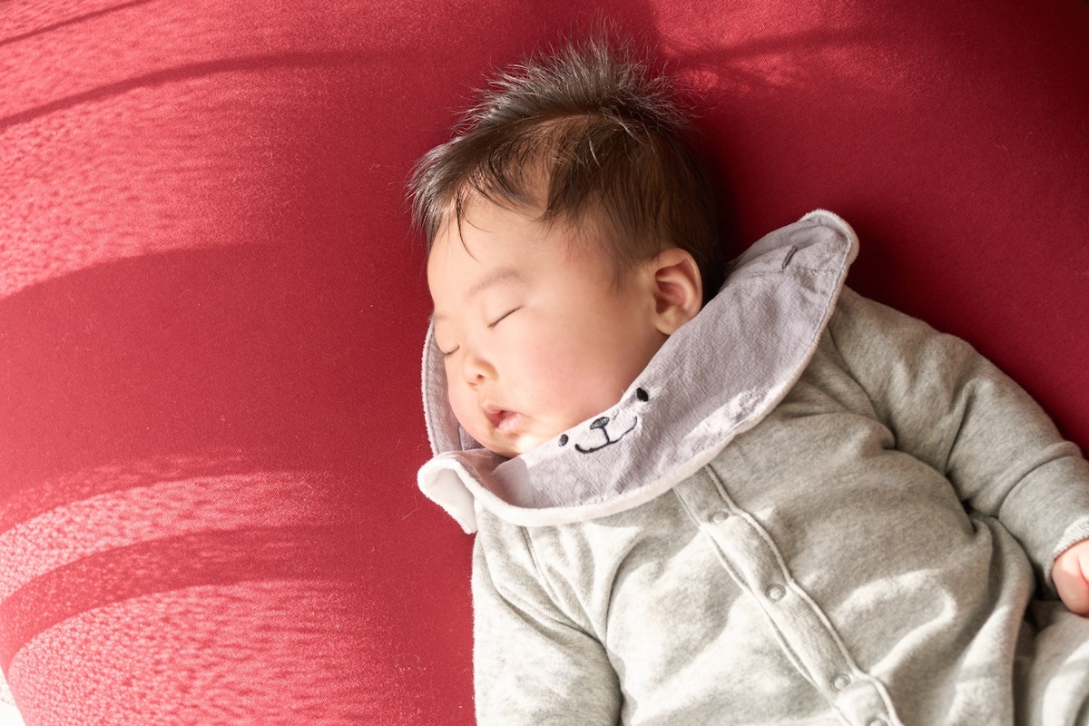 カバーオールとは?使える期間・選び方やおすすめを紹介